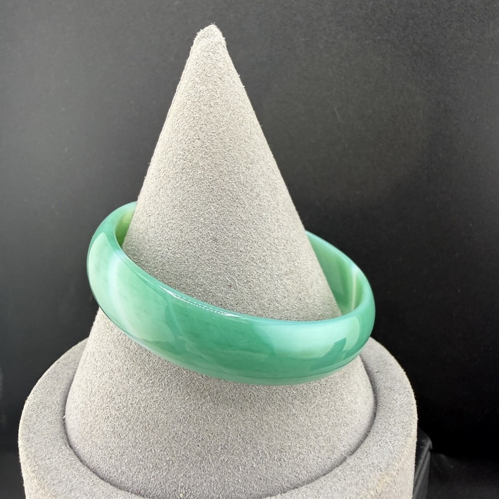 Vintage Cold‎ Green Stone Bangle Bracelet 7"